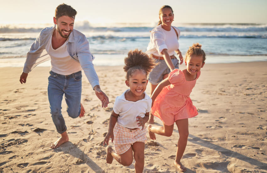 Famille à la plage